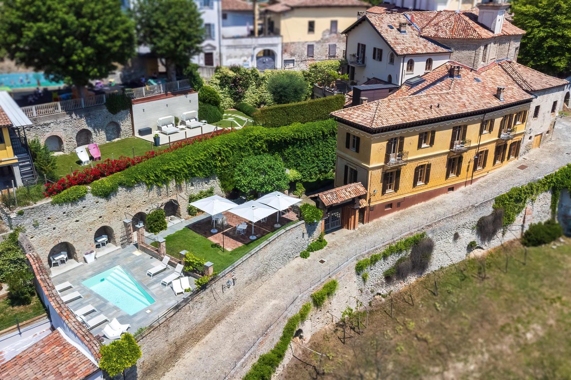 Relais Villa Del Borgo Canelli Exterior foto